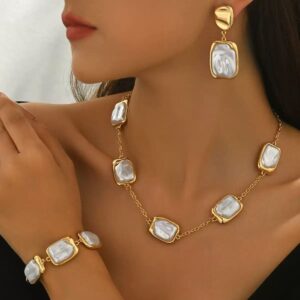 Gold-Edged Baroque Faux Pearl Jewelry Set (3-Piece)